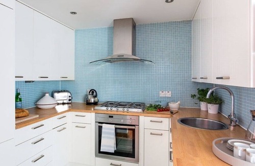 Comely Bank Apartment | Beautiful apartment in Edinburgh`s West End