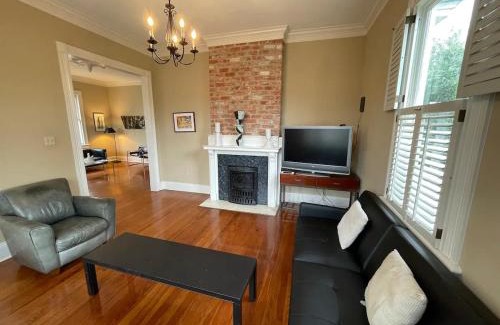 Audubon House | Beautiful Aububon Park Uptown Home