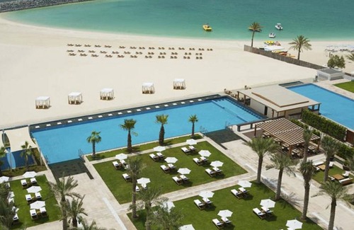 Dubai Marina Apartment | *Beautiful-Beach-Front-Oceanfront- 4-BR- Spacious -Apartment On JBR Walk*