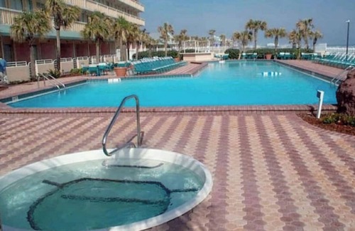 Marshall Park Resort | Beautiful Beachfront Resort Condo Daytona Beach