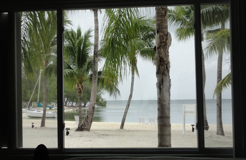 Rum Point Condo | Beautiful Beachfront Condo in Cayman Kai/Rum Point