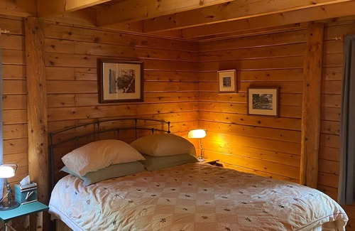 Bethel Cabin | Beautiful Cabin Near Skiing, Hiking, Golf