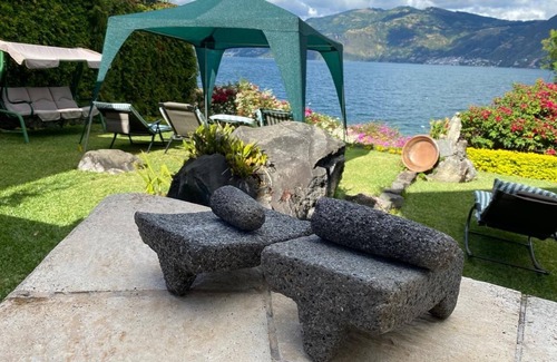 San Lucas Toliman House | Beautiful Chalet in Lake Atitlan! w/Private direct Beach Access