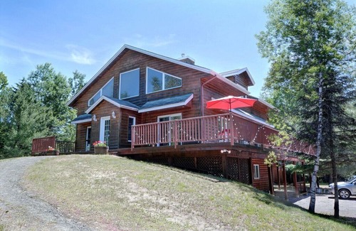 Val David Villa | Beautiful cottage in Val-David - Log house #7