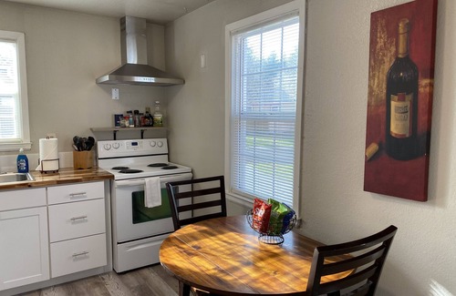 West Spokane Apartment | Beautiful Finch Arboretum 2BR House/AC/Free Parking/Near Attractions