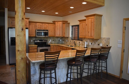 Heber House | Beautiful Forest Lakes home-best of getting away w/Starlink WiFi & EV charging