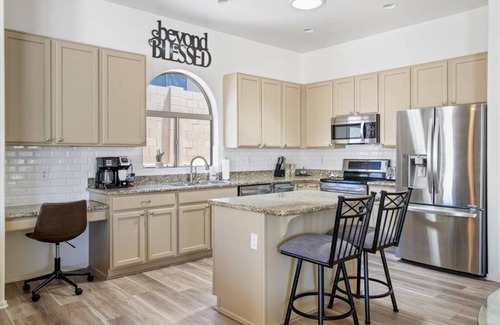 East Mesa House | Beautiful Gated Desert Home, 4 bd/2 bth, Htd Pool, Game Room, Golf, Hiking