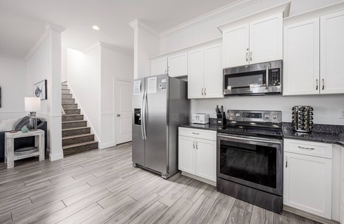Crystal Beach House | Beautiful Home. Great Amenities and Location. Perfect for Large Groups.