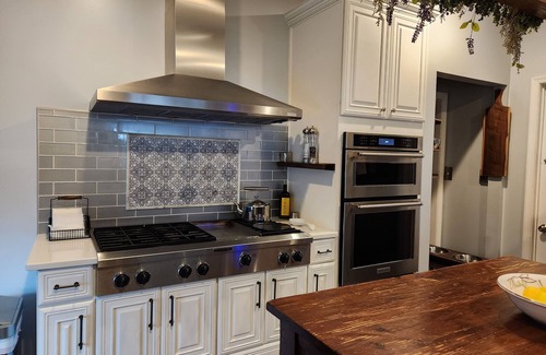 Pinnacle House | Beautiful home in the Foothills of NC