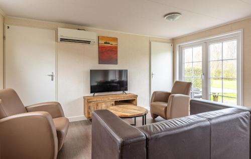Wagenborgen House | Beautiful Home In Wagenborgen With Wifi