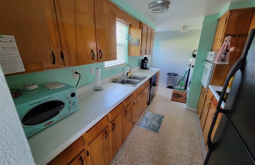 Ortona Park House | Beautiful house just steps from the beach, and local to everything!