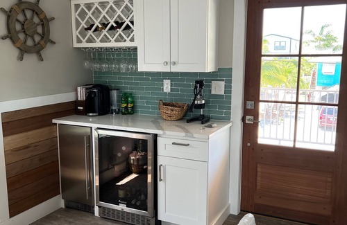 Breezeswept Beach Estates House | Beautiful House on Ramrod Key with boat slip and easy water access.