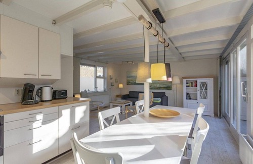 Sint Maartenszee House | Beautiful, modernly furnished bungalow at walking distance from the beach.
