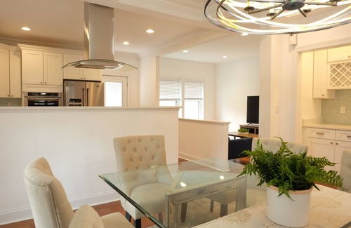 Lyon Park House | Beautiful new home - mins away from Washington DC