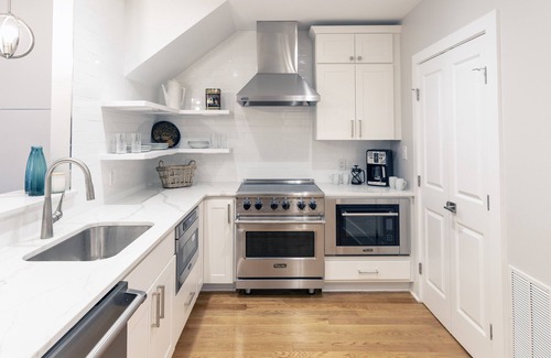 Dupont Circle Apartment | Beautiful newly created 2BR Apt in great DuPont location