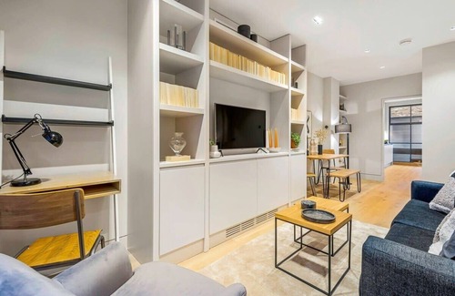 Holborn and Covent Garden Apartment | Beautiful One-Bed Apartment in Bloomsbury
