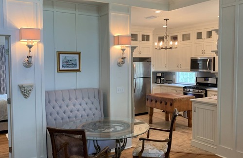 Killearn Estates Cottage | Beautiful private cottage conveniently located in Killearn Estates