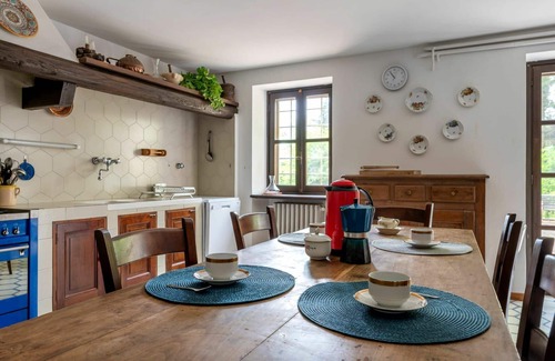 Ferrere House | Beautiful private villa for 12 guests with WIFI, private pool, TV, terrace and pets allowed