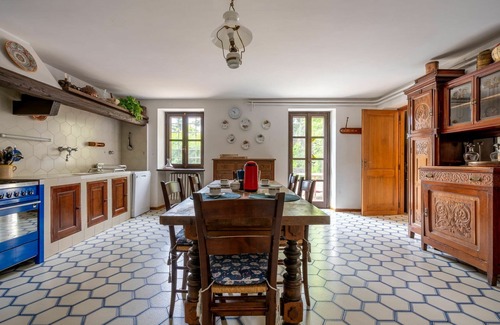 Ferrere House | Beautiful private villa for 12 guests with WIFI, private pool, TV, terrace and pets allowed