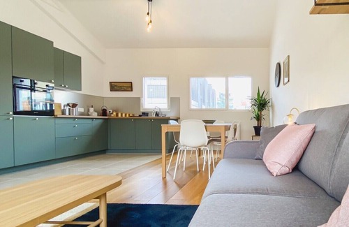 Montreuil Apartment | Beautiful renovated duplex with balcony