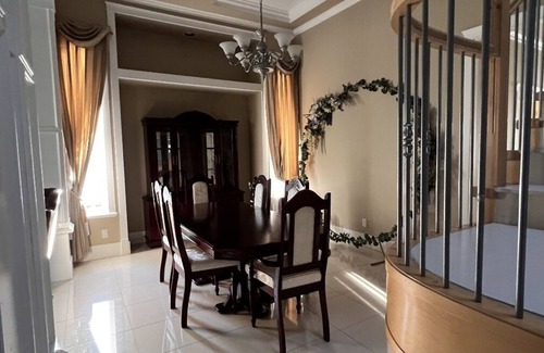 Fleetwood House | Beautiful & spacious house in Fleetwood Tynehead