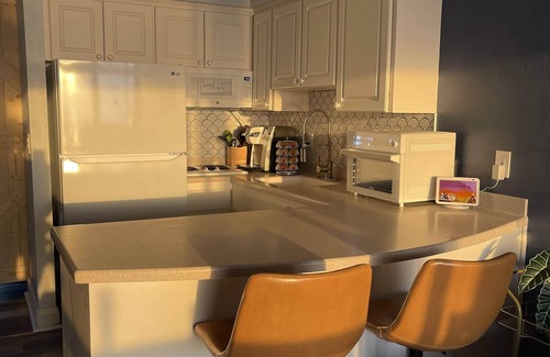 Ortona Park Condo | Beautiful updated oceanfront 1 bedroom 1 bath, full kitchen, direct oceanfront