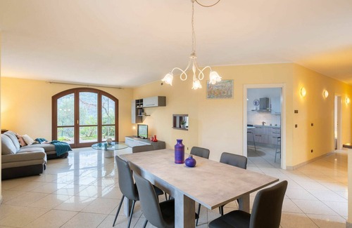 Cisano sul Neva House | Beautiful villa with A/C, hot tub, WIFI, TV, patio, pets allowed, panoramic view and parking