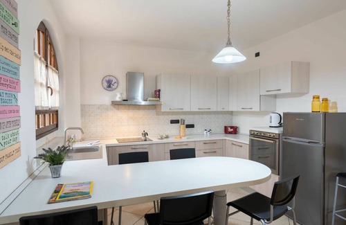 Cisano sul Neva House | Beautiful villa with A/C, hot tub, WIFI, TV, patio, pets allowed, panoramic view and parking