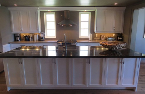 Big Bay Point Cottage | Beautiful Water Front Property In Big Bay Point, Only 1 Hr. From Toronto