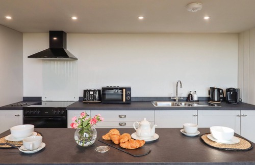 Newton Abbot Cottage | Beckaford View