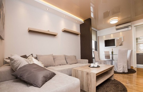 Novi Beograd Apartment | BeGood apartment in Belvil in New Belgrade with a parking place .