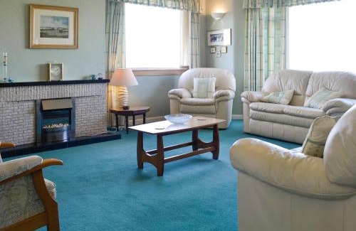Newton Stewart House | Bel-Mar