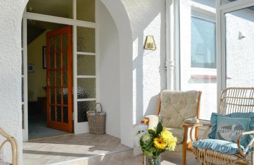 Newton Stewart House | Bel-Mar