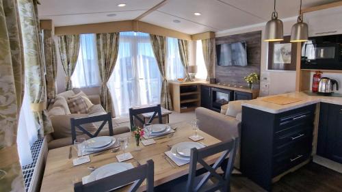 Pagham Apartment | Belinda, Church Farm, Pagham