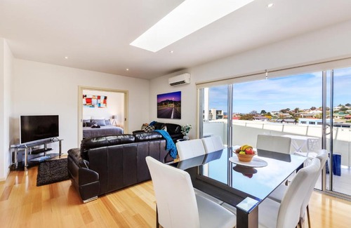 Bellerive Apartment | Bellerive Marina View Apartments NO 27
