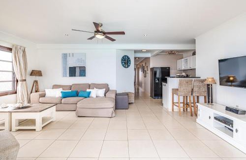 Belnem Apartment | Bellevue Residence #7 - Oceanfront condo