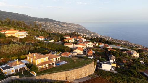 Prazeres Villa | Bellevue Villa Madeira Magnificent Sea View