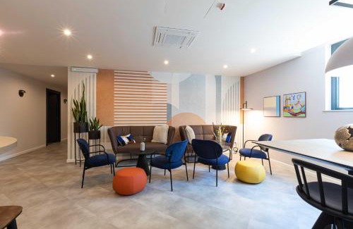 Peschiera Borromeo Hotel | Belstay Milano Linate