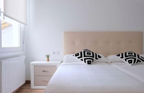 Ourense Apartment | Belvilla by OYO Villa Trabazos Abellas Ãtico