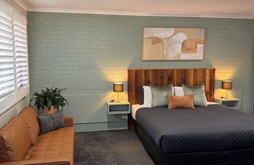 Bendigo Hotel | Bendigo Central Deborah