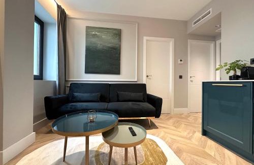 Castillejos Apartment | Bernabeu Luxe Apartment APARTMENT