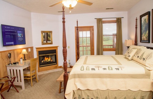 Sevierville Hotel | Berry Springs Lodge