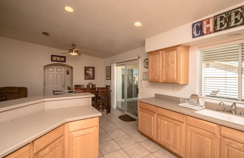Lake Havasu City House | Best 4BD 3BA Lakeside pool home close to ramp. Edge of desert. Close to ramp.