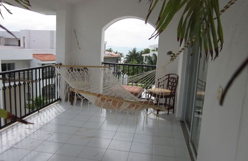 Punta Cancun Condo | Best Beach in Cancun! Beachscape Villa in Hotel Zone