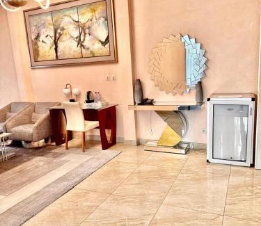 Brazzaville Hotel | BEST HOTEL Aero-Batignoll