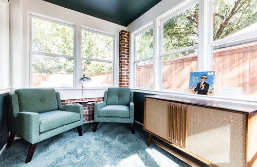 Dallas House | Best Reviews Incredible Value! Mid-Century Modern Oasis in the Heart of Dallas