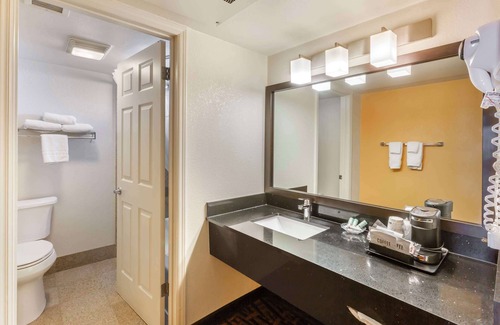 Holbrook Hotel | Best Western Arizonian Inn