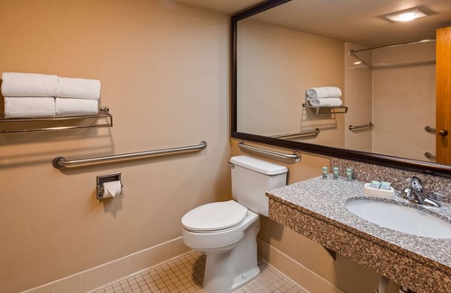Madison Hotel | Best Western East Towne Suites