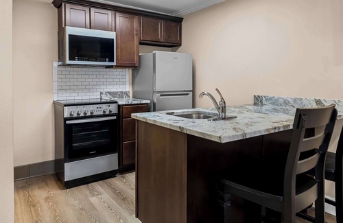 Franklin Hotel | Best Western Forest Inn