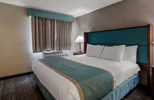 Seabrook Hotel | Best Western Hampshire Inn